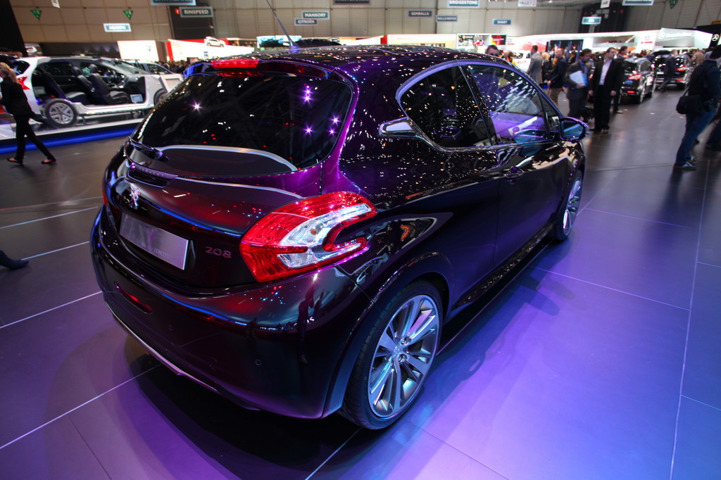 Genf 2012: Peugeot präsentiert den 208