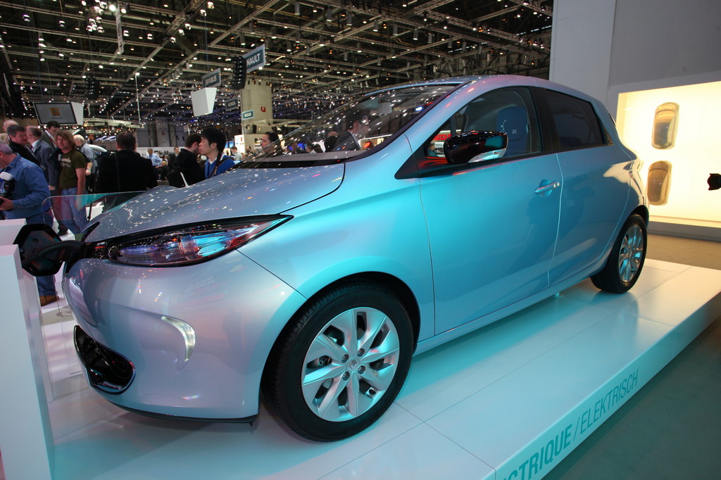 Genf 2012: Renault Zoe stromert zu Preisen ab 20 600 Euro
