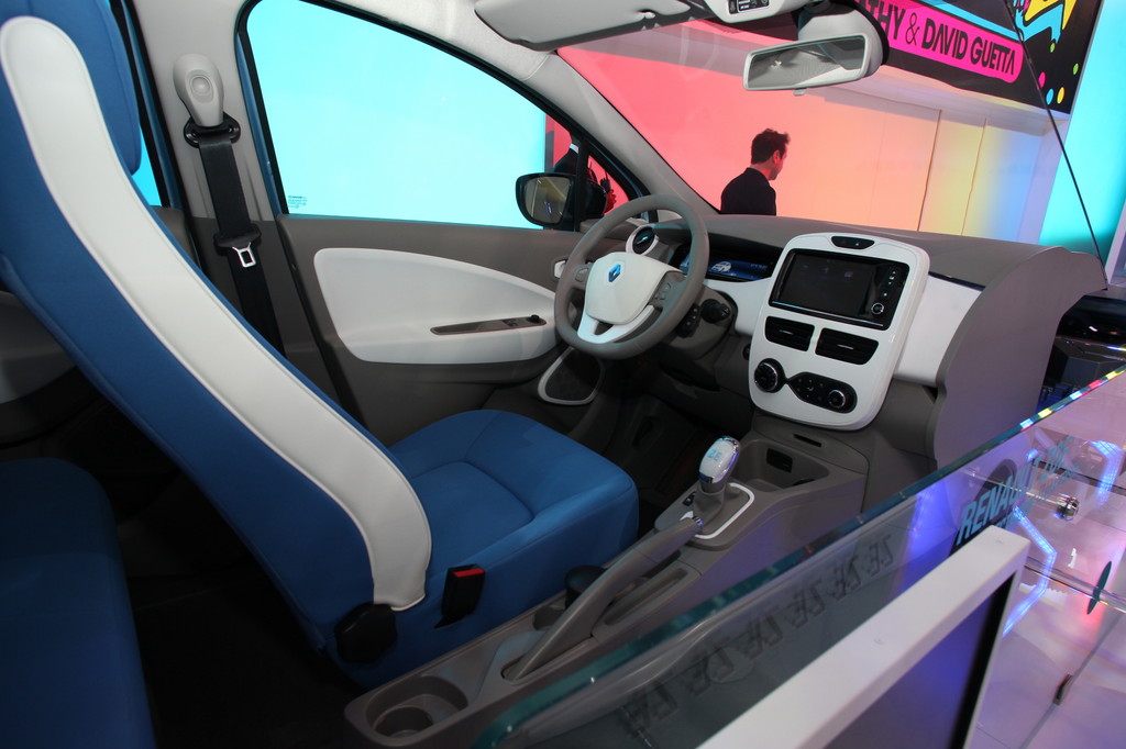 Genf 2012: Renault Zoe stromert zu Preisen ab 20 600 Euro