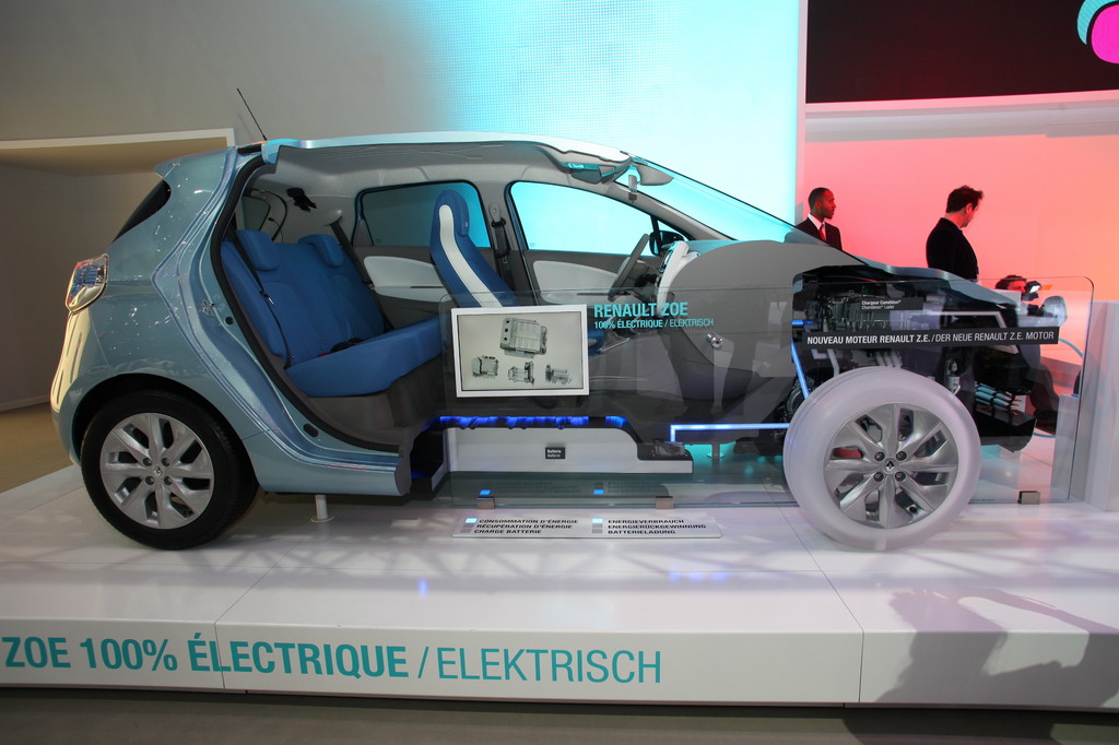Genf 2012: Renault Zoe stromert zu Preisen ab 20 600 Euro