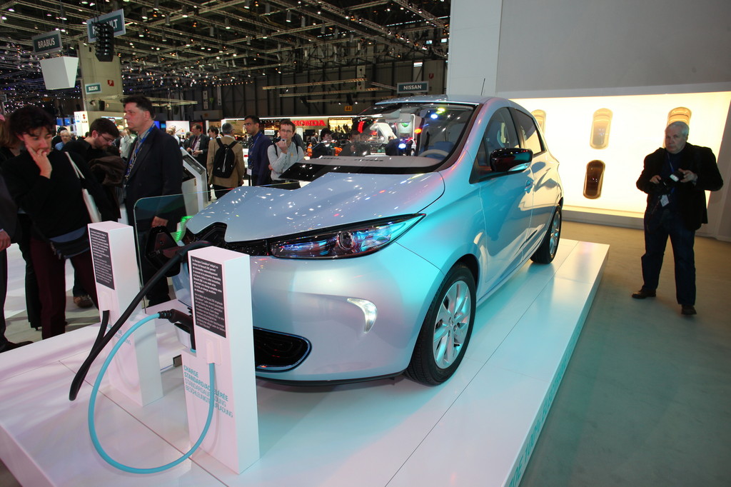 Genf 2012: Renault Zoe stromert zu Preisen ab 20 600 Euro
