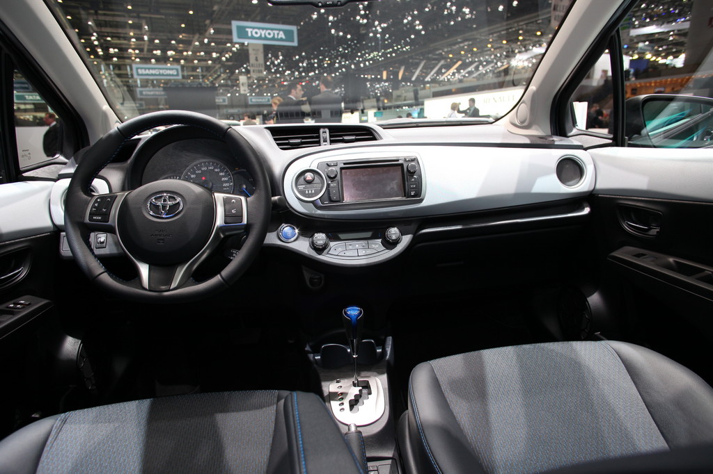 Genf 2012: Toyota Yaris Hybrid ab 16 950 Euro erhältlich