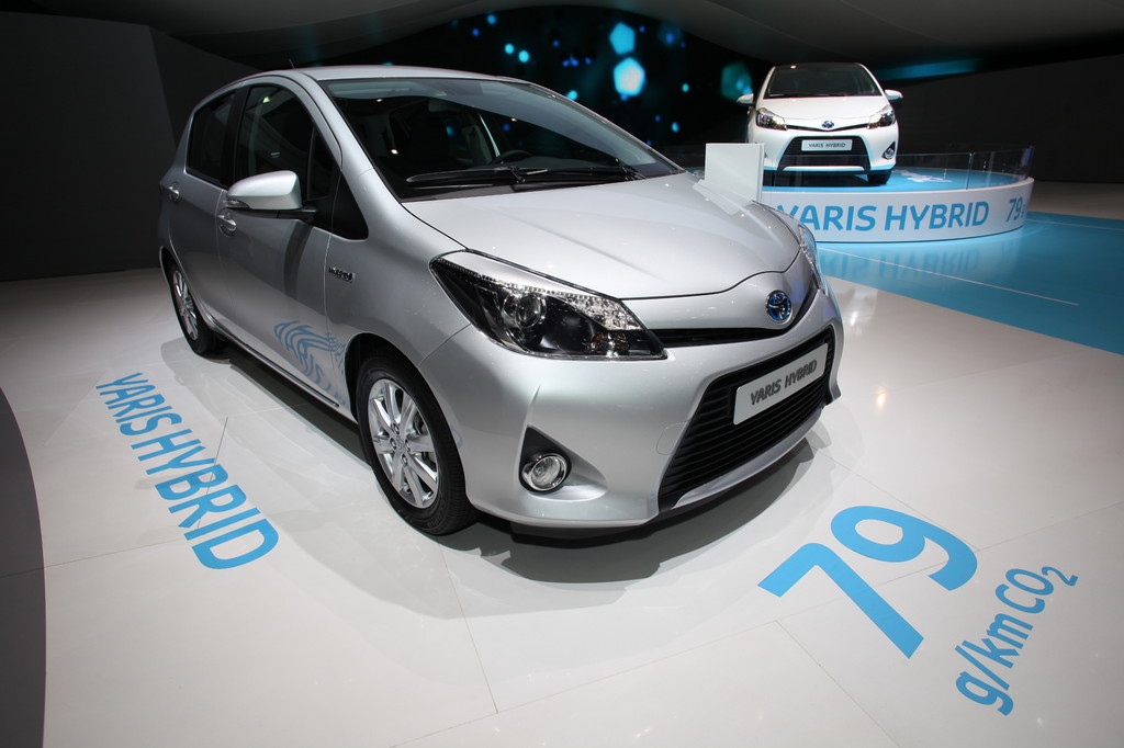 Genf 2012: Toyota Yaris Hybrid ab 16 950 Euro erhältlich
