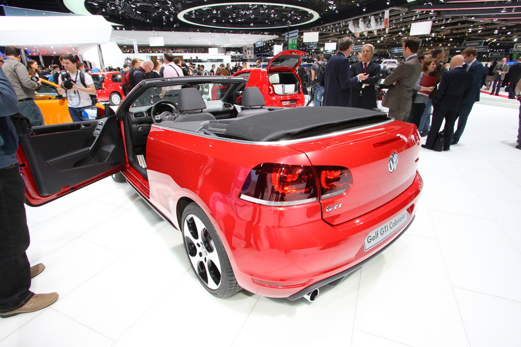 Genf 2012: Volkswagen präsentiert Golf GTI Cabriolet