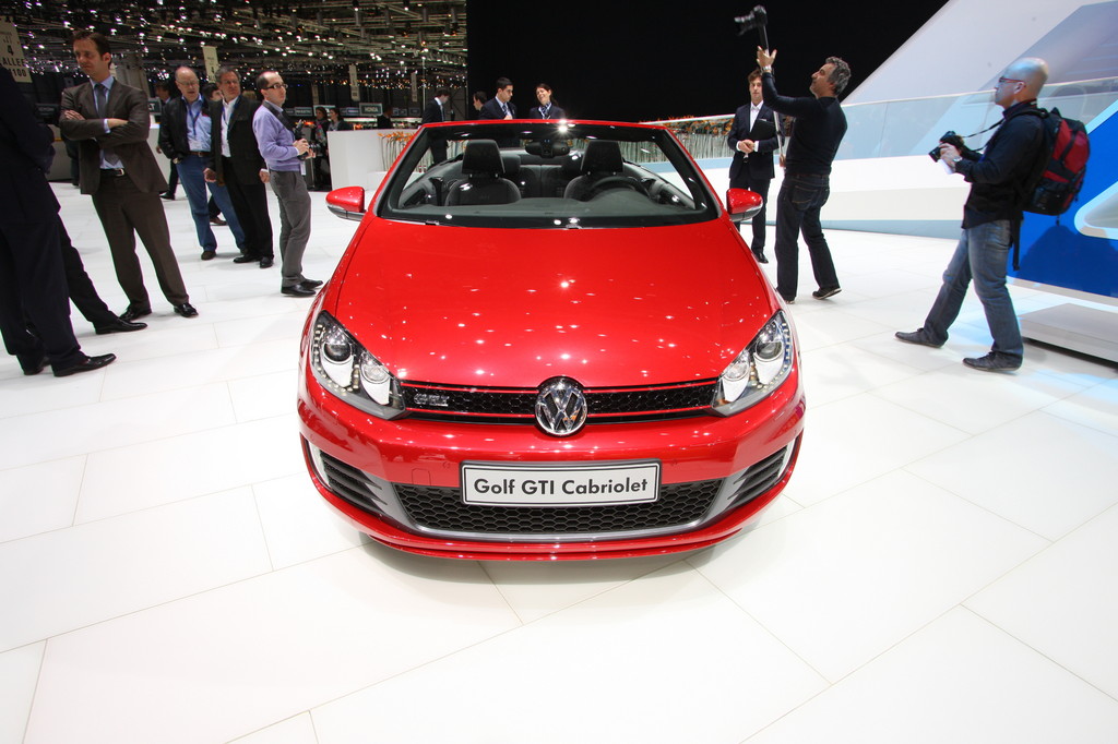 Genf 2012: Volkswagen präsentiert Golf GTI Cabriolet