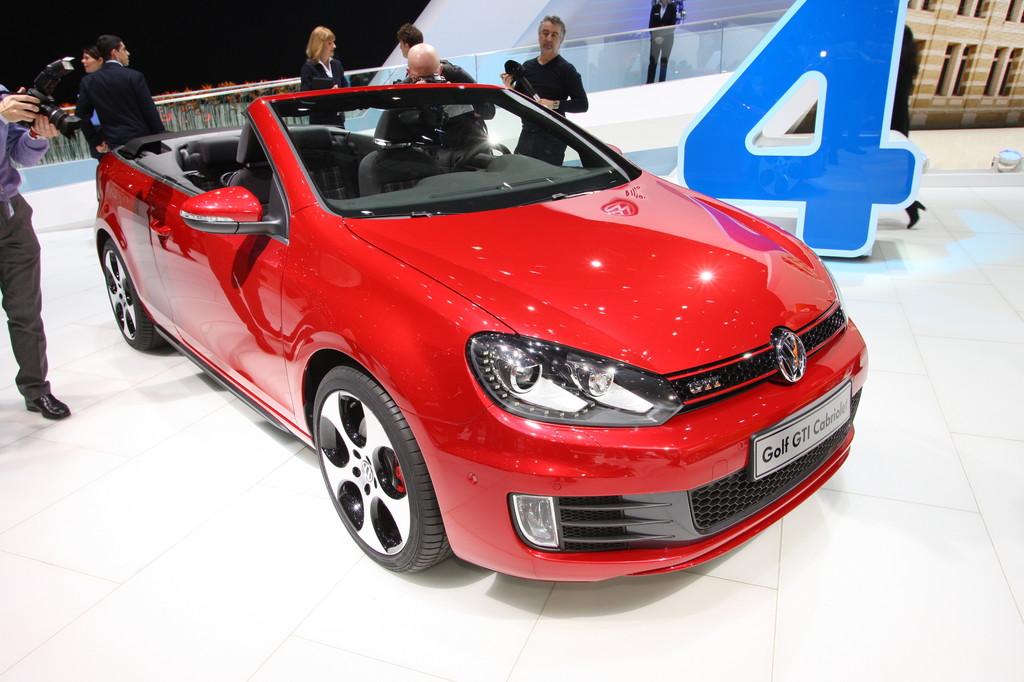 Genf 2012: Volkswagen präsentiert Golf GTI Cabriolet