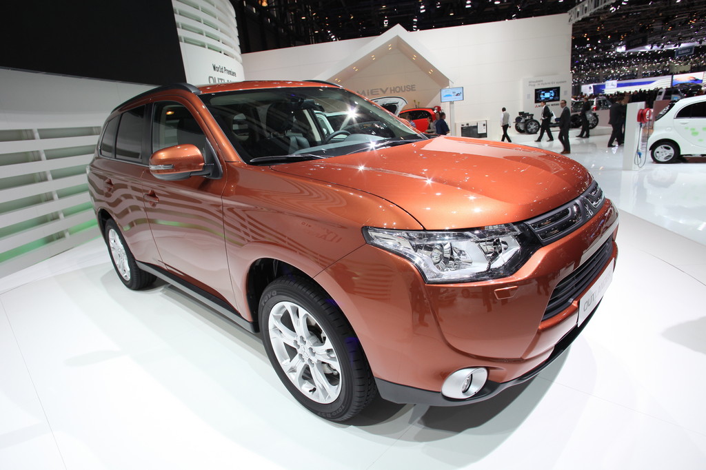 Genf 2012: Weltpremiere für den Mitsubishi Outlander