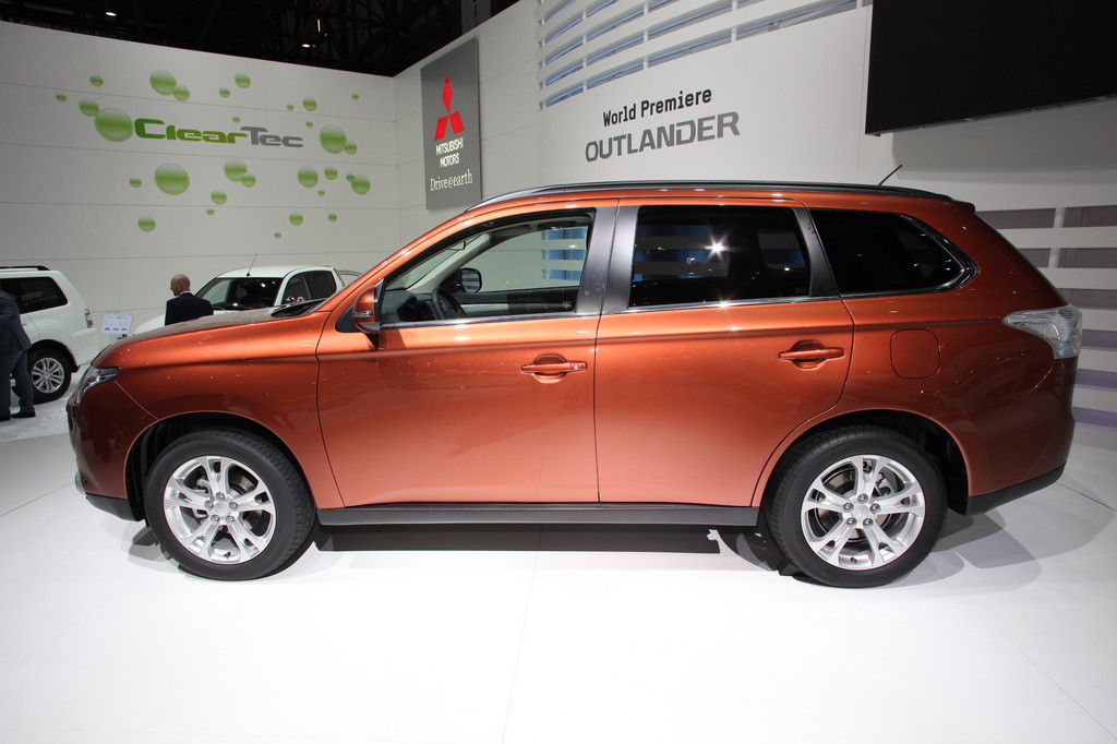 Genf 2012: Weltpremiere für den Mitsubishi Outlander
