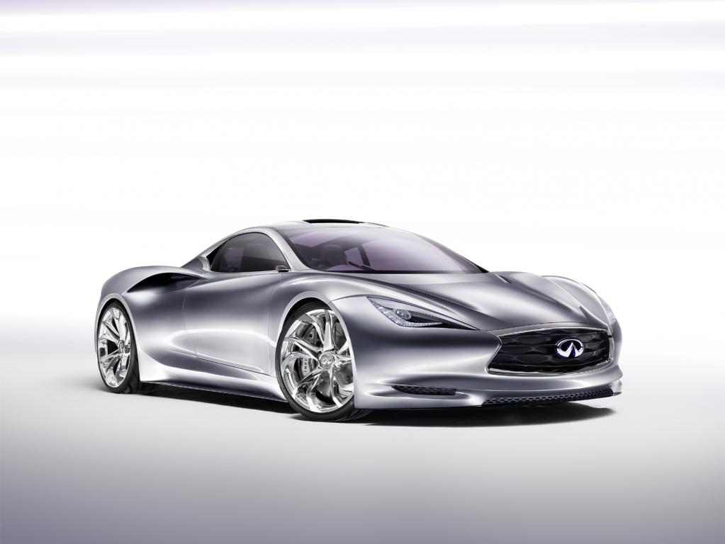 Infiniti setzt auf Sport, Strom und Spannung