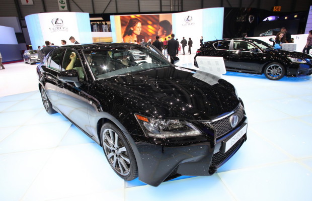 Lexus GS mit größtem Display