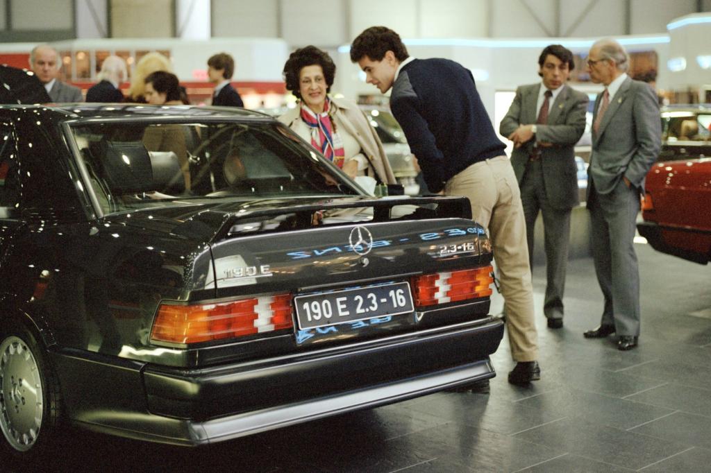 Mercedes 190 2.3-16 auf dem Genfer Autosalon 1984