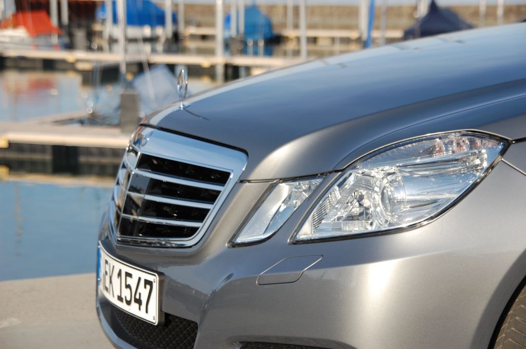 Mercedes E 300 Bluetec Hybrid: Das vielleicht sparsamste Oberklasse Modell der Welt