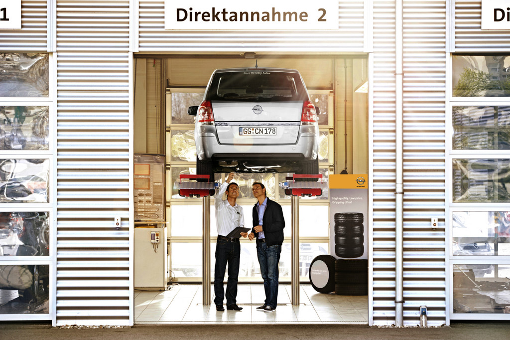 Opel bietet Gratis-Profi-Check plus Original-Scheibenwischer