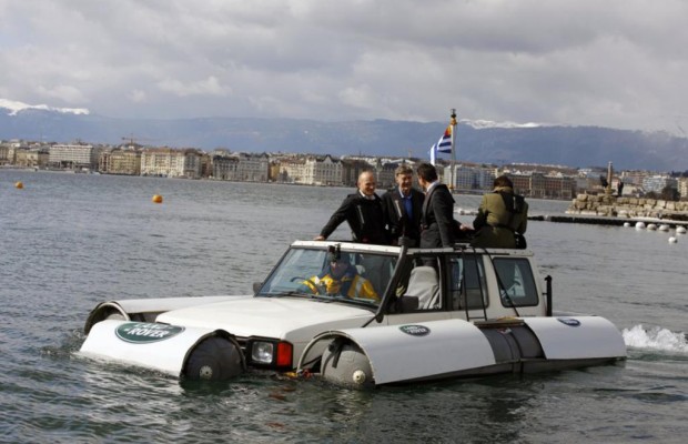 Panorama: Land Rover Discovery als Amphibien-Auto - Der Sea-Rover