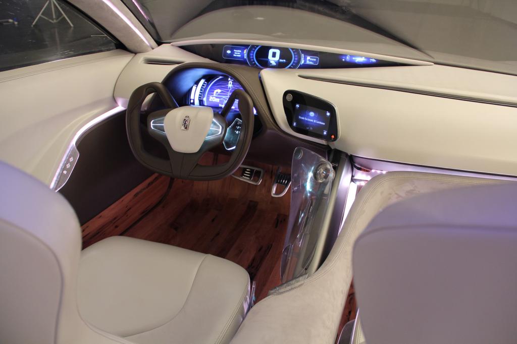 Pininfarina Cambiano - Der Turbinengleiter