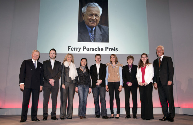 Porsche verleiht Ferry-Porsche-Preis an 253 Abiturienten