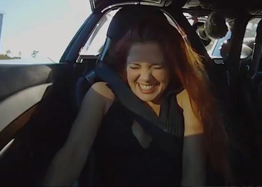 Sexy girls in fast cars – part 5 Quelle: Youtube