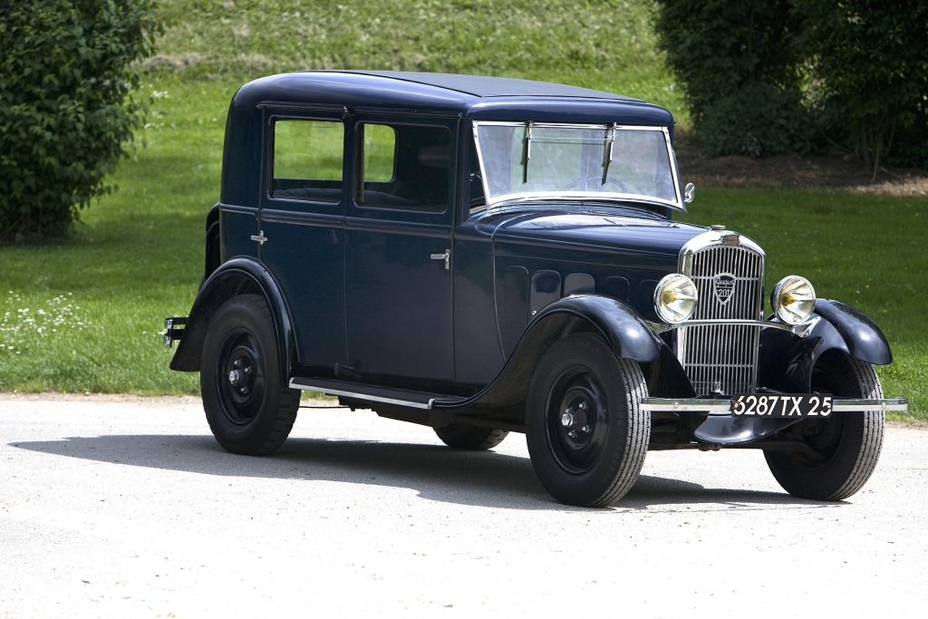 Techno Classica und Retro Classics 2012: Peugeot Geburtstagsparty für den 104