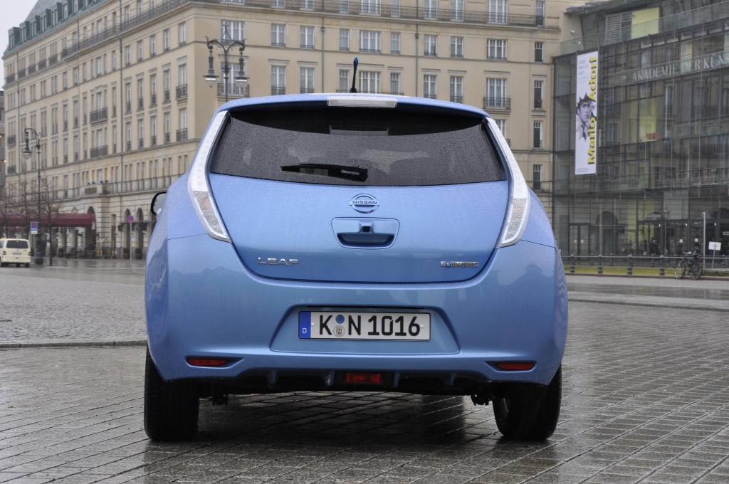 Test Nissan Leaf: Erstes Elektroauto der Kompaktklasse startet im April