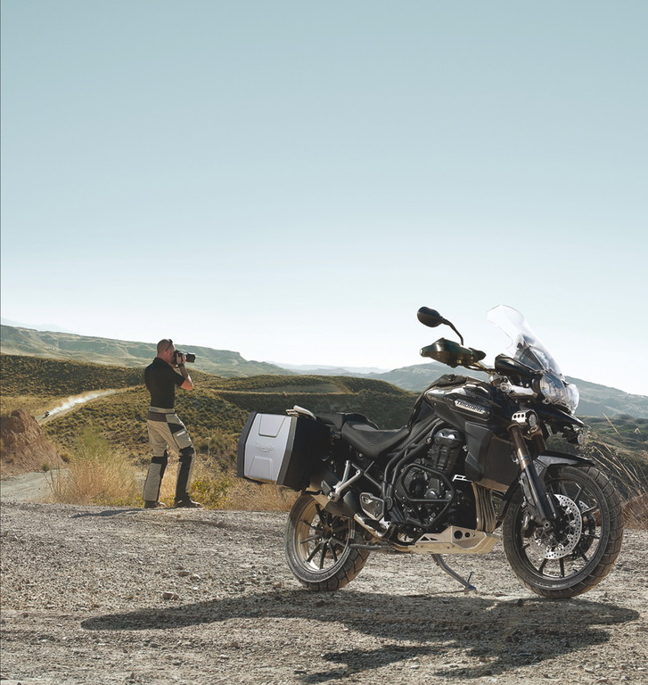 Triumph bietet Stauraum-Programm für die neue Tiger Explorer