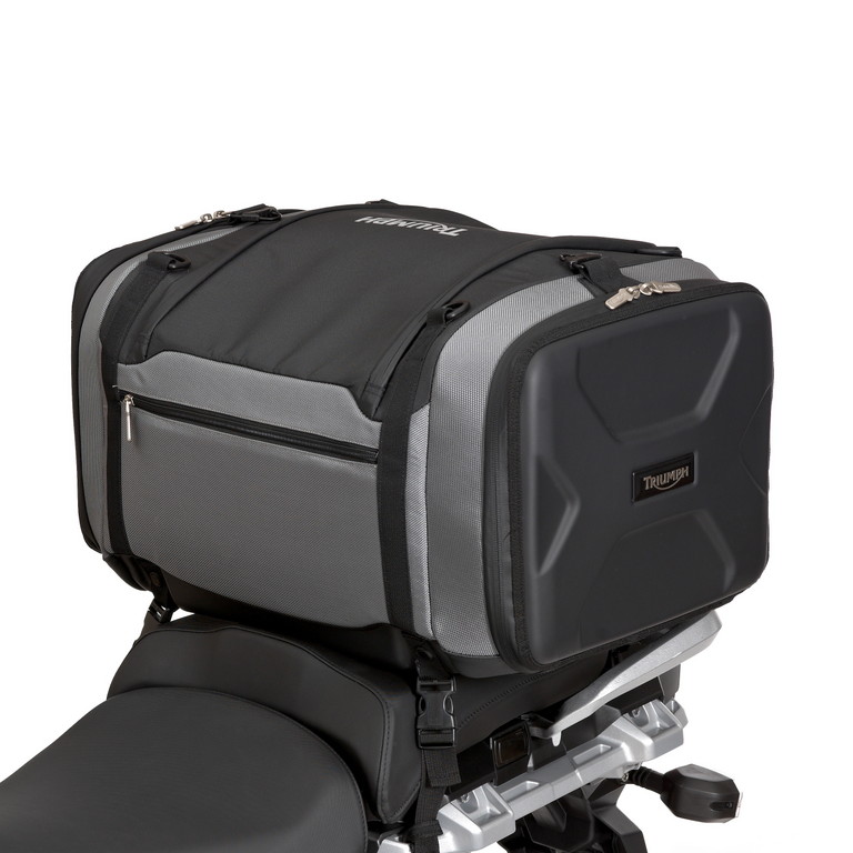 Triumph bietet Stauraum-Programm für die neue Tiger Explorer