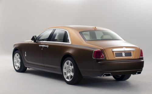 Two-Tone Ghost Braun auf dem Genfer Autosalon Quelle: Rolls Royce 