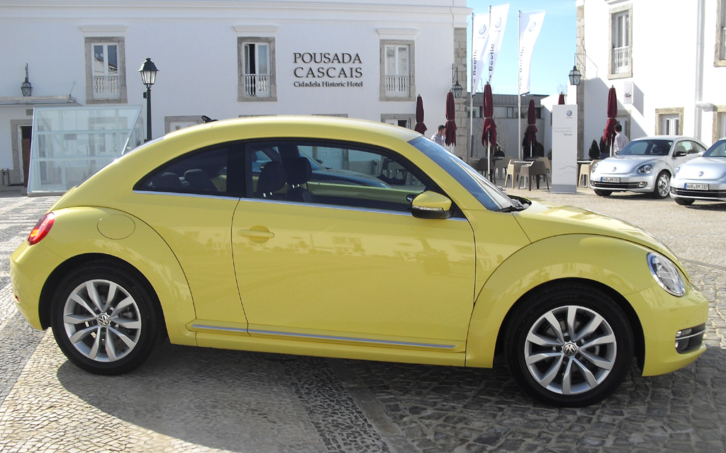 VW Beetle: So sieht der Zweitürer von der Seite aus. 