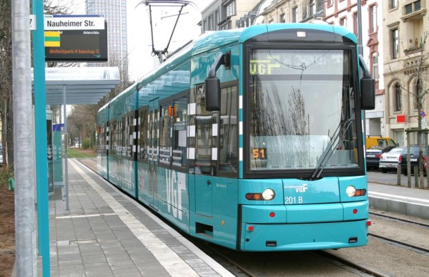 ÖPNV-Passagierzahlen 2011 - Busse und Bahn immer beliebter