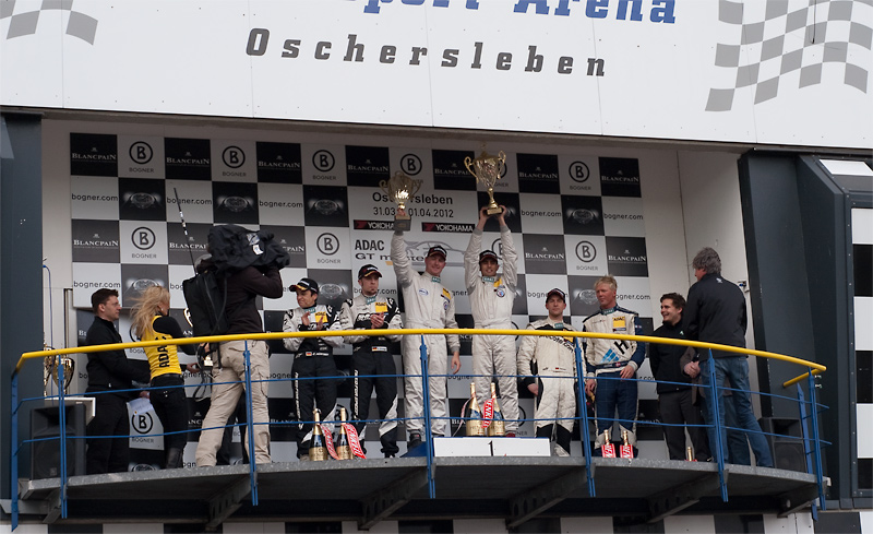 ADAC GT Masters: Porsche-Sieg bei Auftaktrennen in Oschersleben