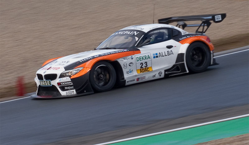 ADAC GT Masters: Porsche-Sieg bei Auftaktrennen in Oschersleben