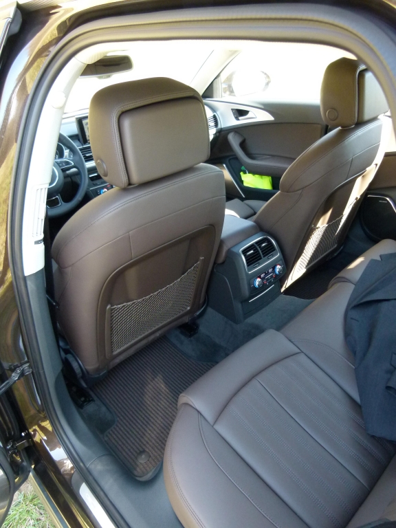 Audi A6 allroad quattro: Start-Stopp-System und mächtig was auf die Ohren