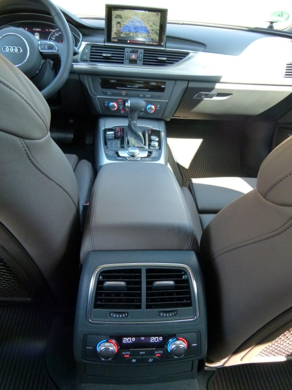 Audi A6 allroad quattro: Start-Stopp-System und mächtig was auf die Ohren