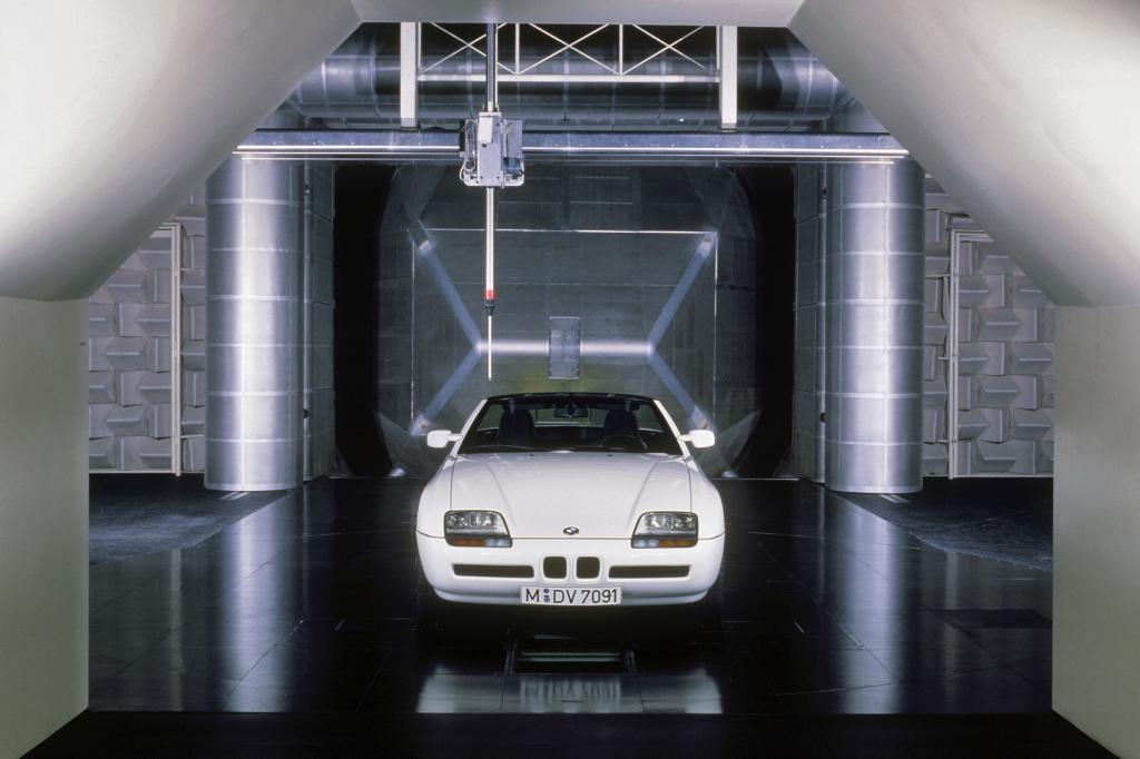 BMW Z1 im Akustik-Windkanal der BMW Technik GmbH 1989