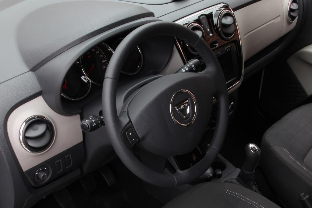 Der erste Kompakt-Van der rumänischen Renault-Tochter Dacia bietet mehr als billiges Verzicht-Niveau