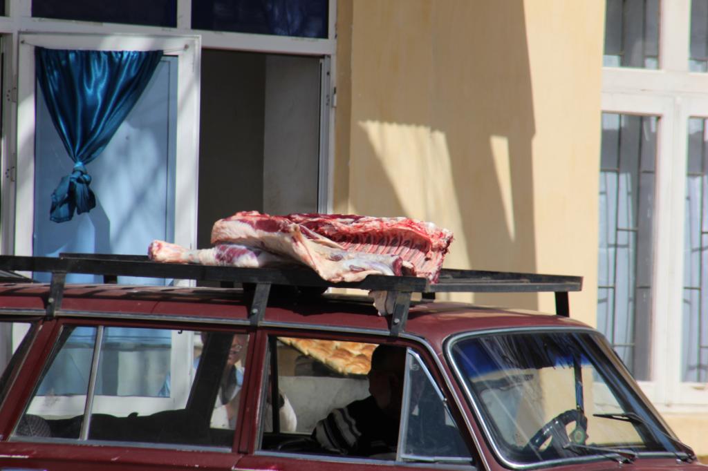 Ein luftiger Fleischtransport
