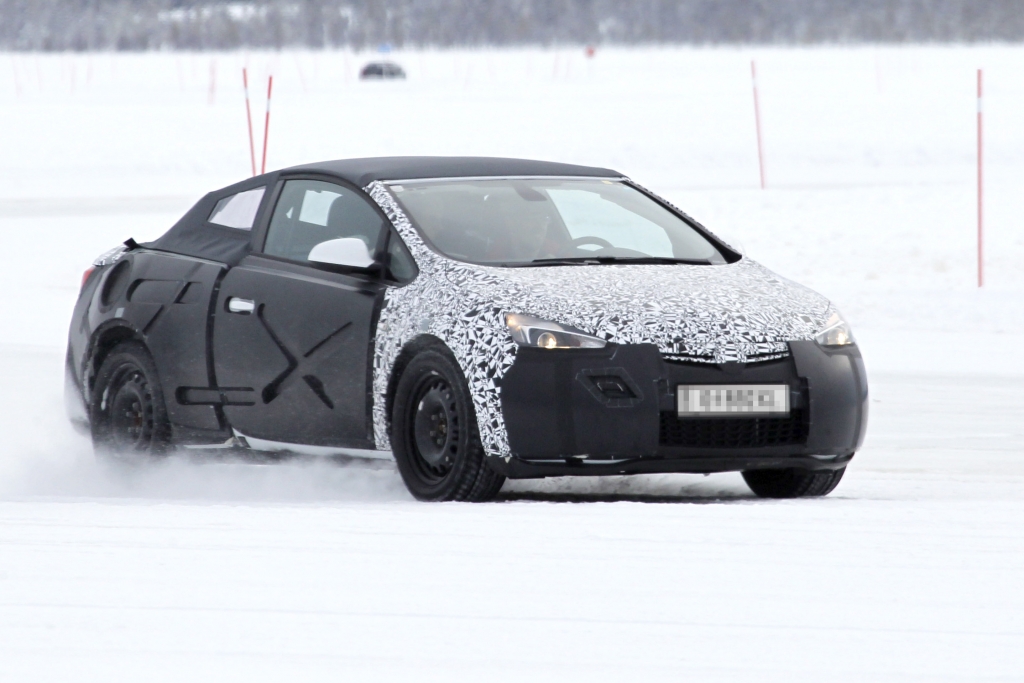 Erwischt: Erlkönig Opel Astra Cabrio – Oben ohne im Astra