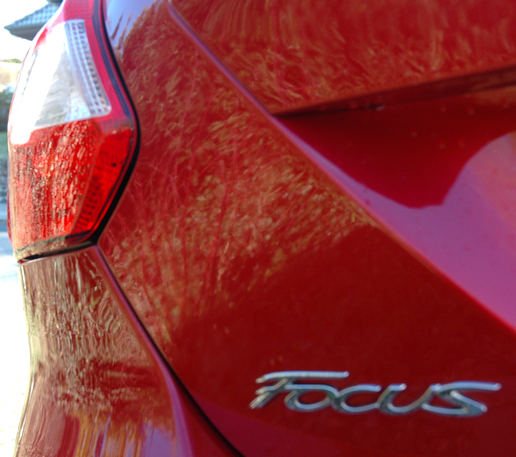 Ford Focus: Moderne Leuchteinheit hinten mit Modellschriftzug. 