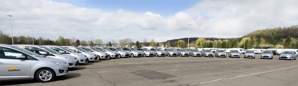 Ford übergibt 200 C-Max an den ADAC