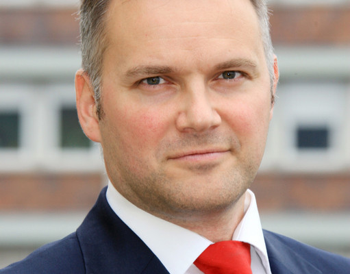 Hamprecht Kommunikationsdirektor bei Opel