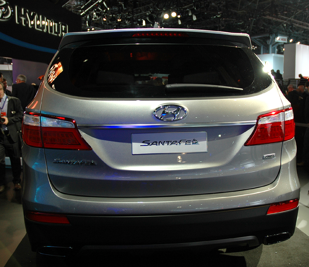 Hyundai Santa Fe: Und so sieht die Heckpartie der Neuauflage aus.