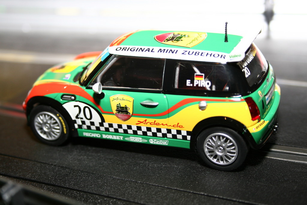 Im Slot: Scalextric sagt der Mini Challenge ade