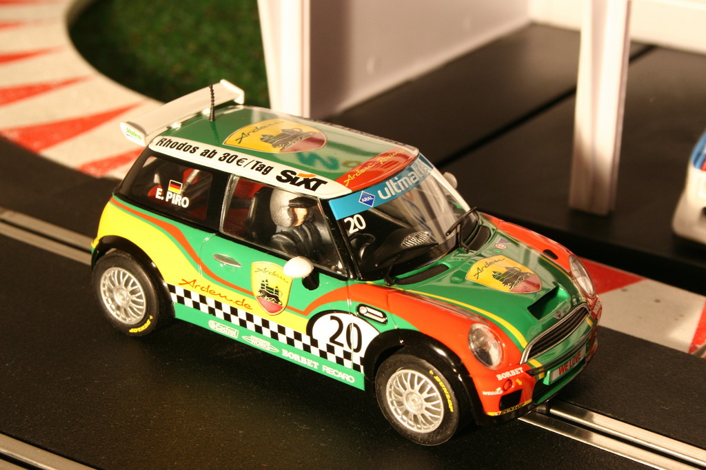 Im Slot: Scalextric sagt der Mini Challenge ade
