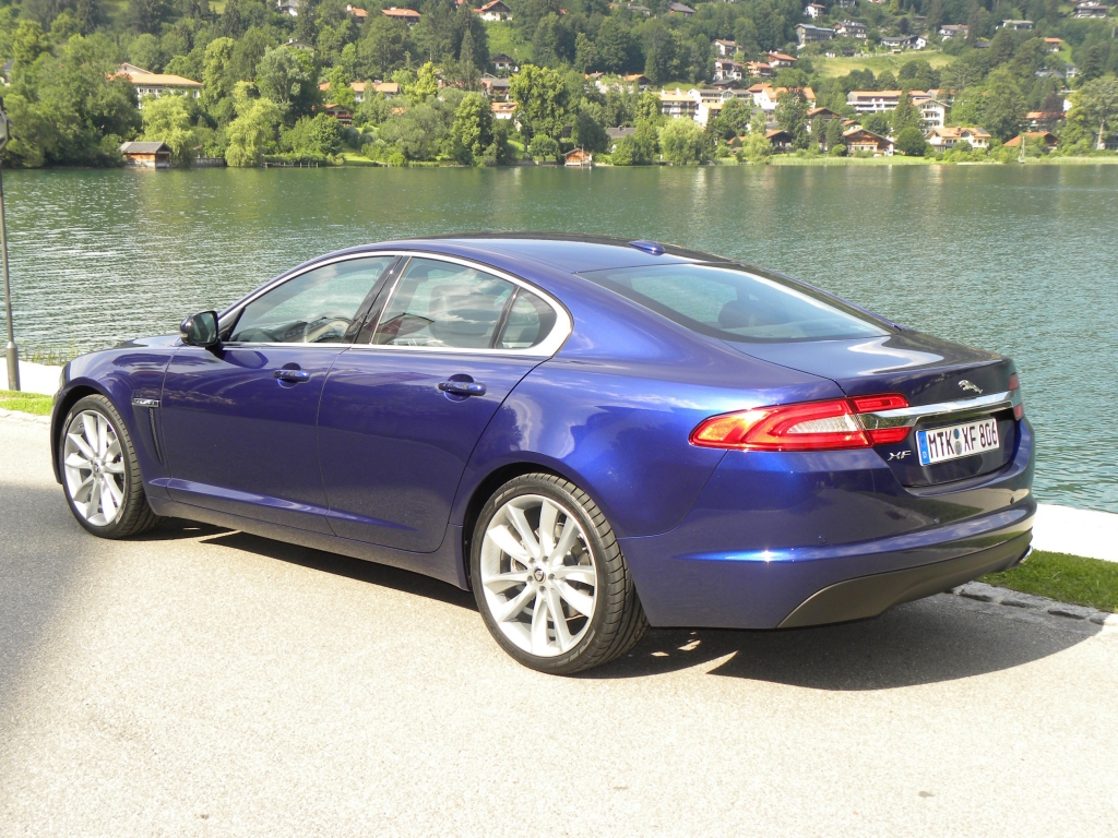 Jaguar bietet den XF für 299 Euro Leasingrate an