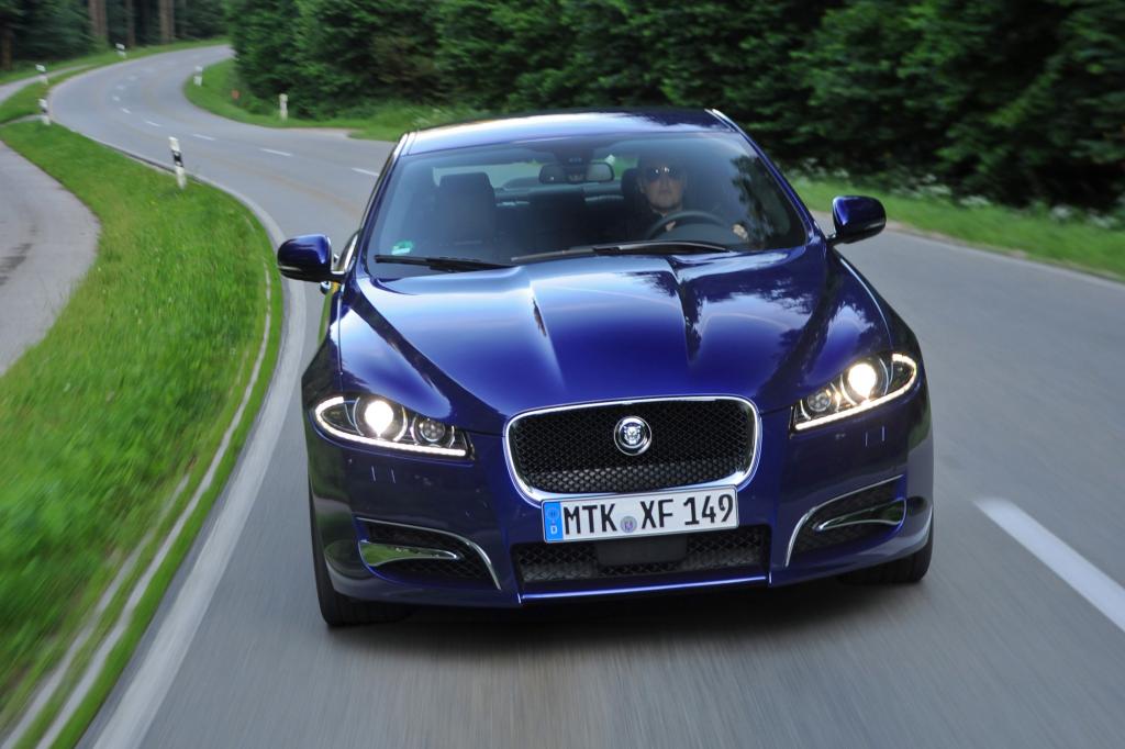 Jaguar bietet die Businesslimousine XF mittlerweile auch mit einem Vierzylinderdiesel an