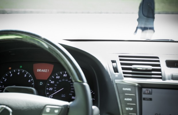 Lexus LS - Der bremst auch für Fußgänger