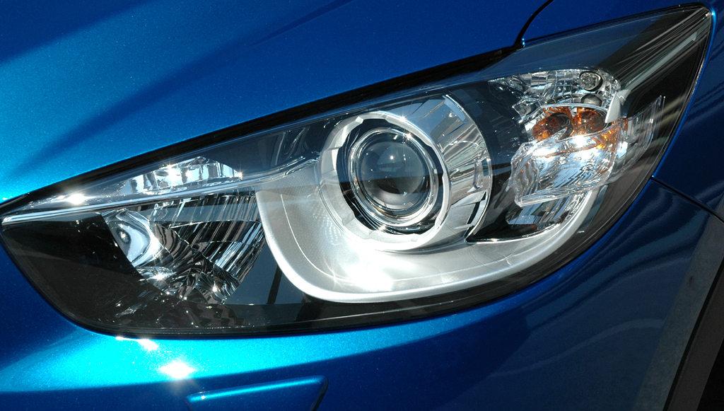 Mazda CX-5: Moderne Leuchteinheit vorn. 