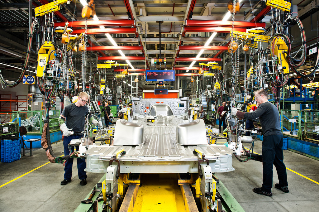 Mercedes-Benz-Werk Düsseldorf feiert Jubiläum