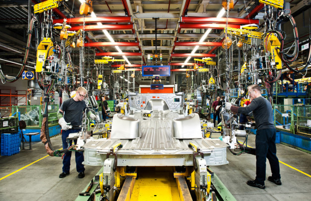 Mercedes-Benz-Werk Düsseldorf feiert Jubiläum
