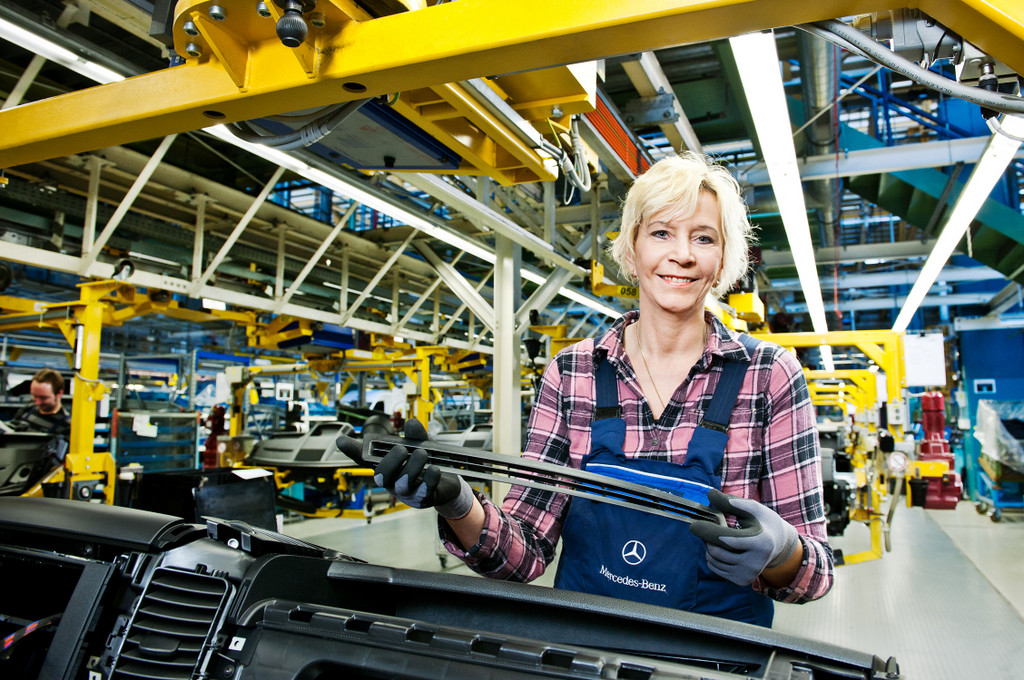 Mercedes-Benz-Werk Düsseldorf feiert Jubiläum