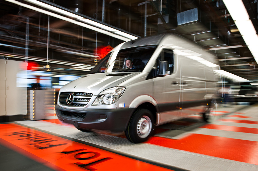 Mercedes-Benz-Werk Düsseldorf feiert Jubiläum